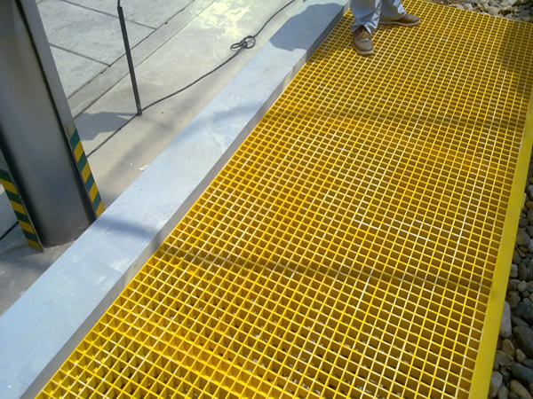 玻璃鋼格柵板廠家直銷-玻璃鋼格柵多少錢一平？