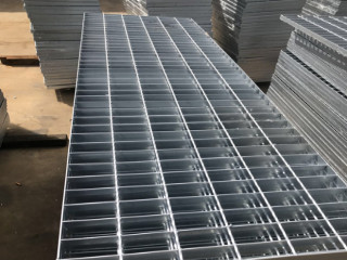 污水處理廠扁鋼鋼格柵板A熱鍍鋅碳鋼金屬鋼格柵板廠家 污水處理廠扁鋼鋼格柵板A熱鍍鋅碳鋼金屬鋼格柵板廠家